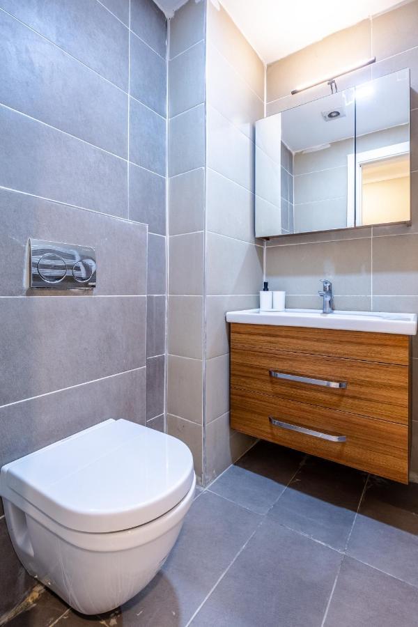 Central Flat With Sleek Interior In Sisli Istanbul Exterior photo